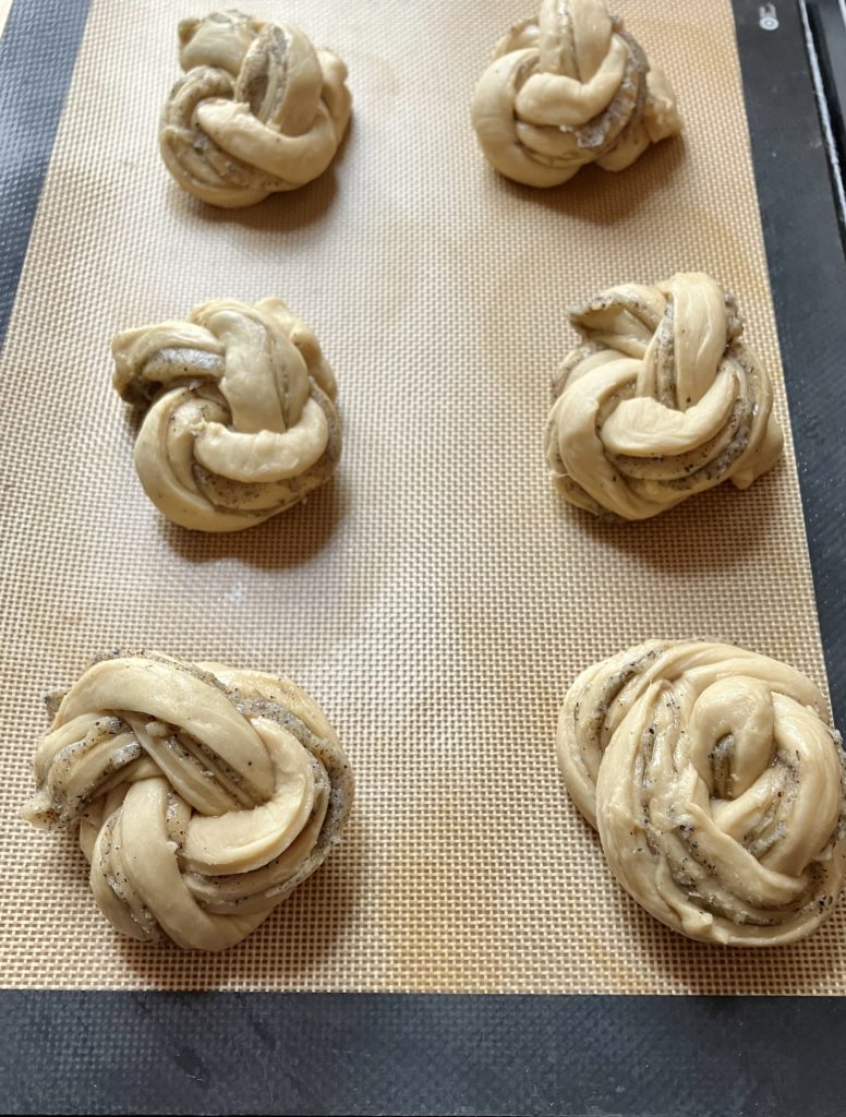 earl grey tea latte buns on baking sheet