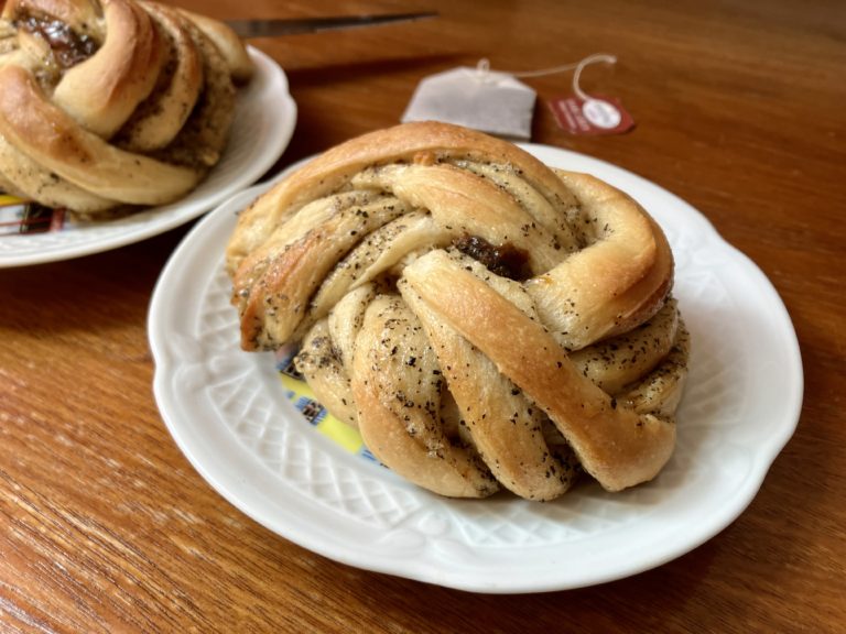 “London Fog” Earl Grey Latte Buns