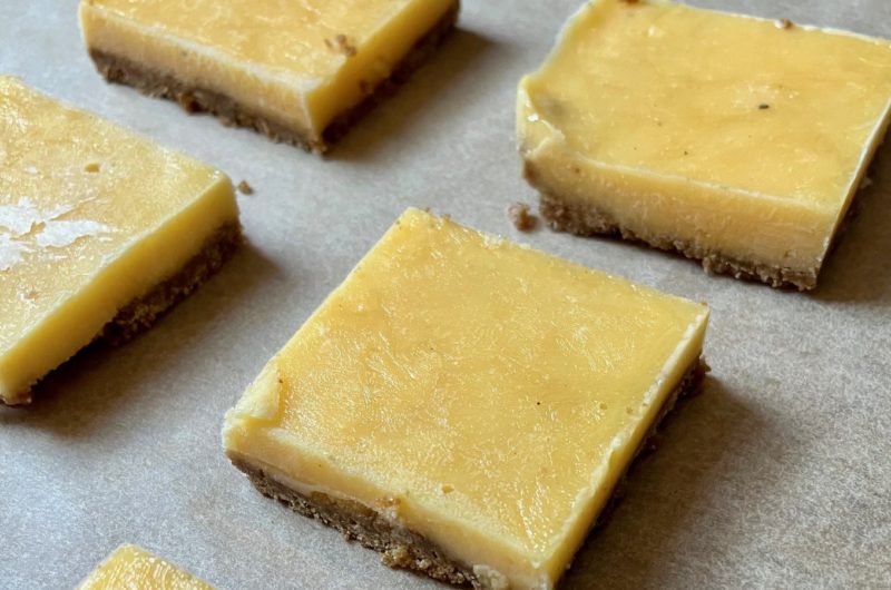 No-bake frozen mango lassi bars