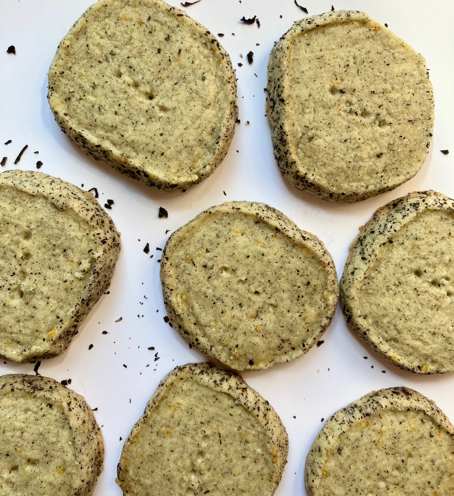 Earl grey shortbread cookies arranged in a circle