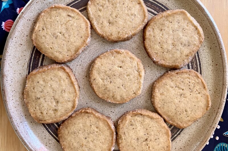 Honey sablés with grapefruit and fennel