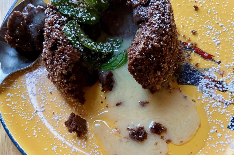 Mint chocolate lava cakes